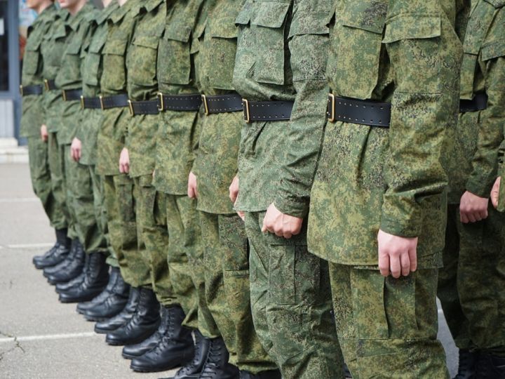 Жителей ДНР начнут призывать на военную службу в России с 2023 года