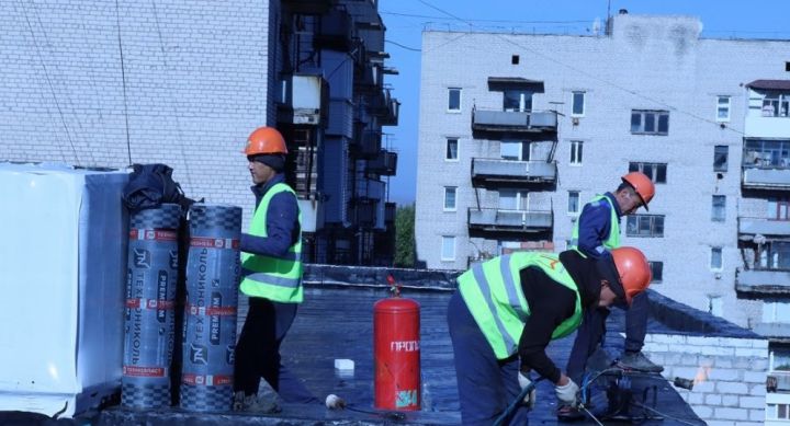 Специалисты из Красноярска ведут подготовку домов Свердловска к зиме