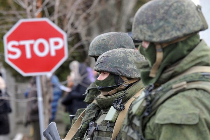 Введение военного положения в ЛНР никак не отразится на жизни гражданских - Пасечник