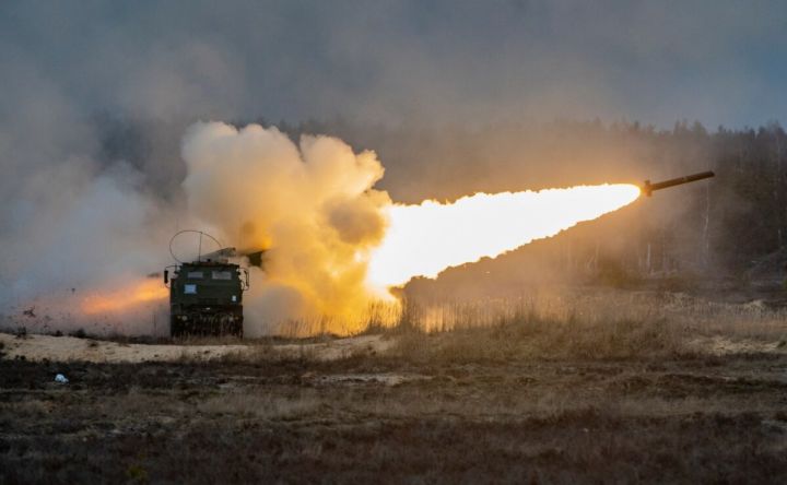 ВСУ обстреляли Новоайдар и Золотое