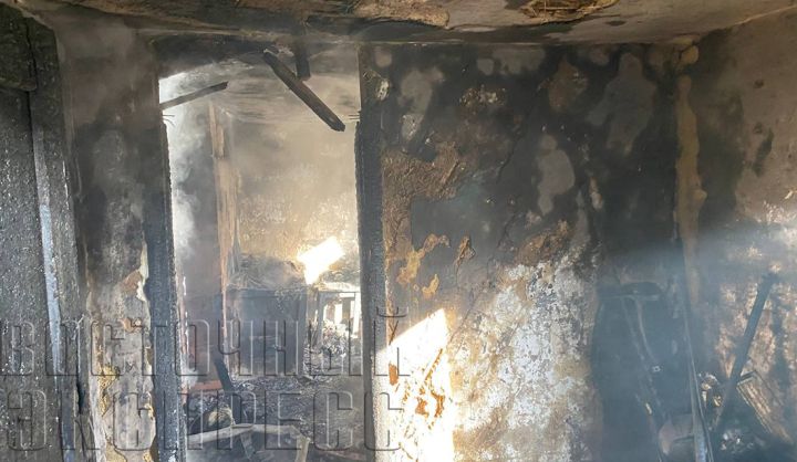 Горели заброшенные дома, мусор и опора ЛЭП: итоги «горячей недели» в Свердловске