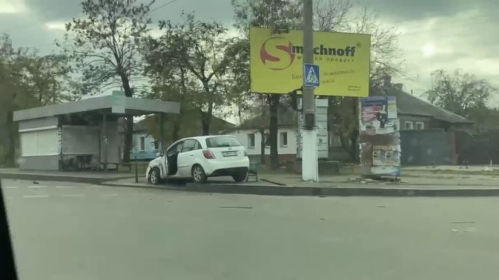 В Луганске произошло ДТП на Оборонной - соцсети