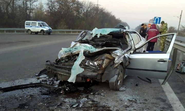 Три человека погибли в ДТП в Алчевске