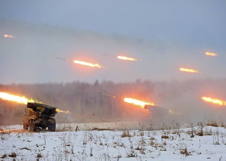 ВСУ нанесли массированный удар по трём районам Донецка