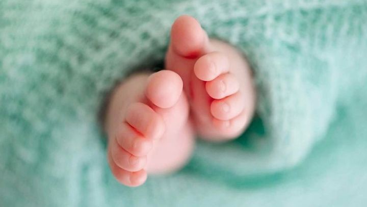 В Сватово младенец погиб от переохлаждения, ещё один ребёнок находится в больнице