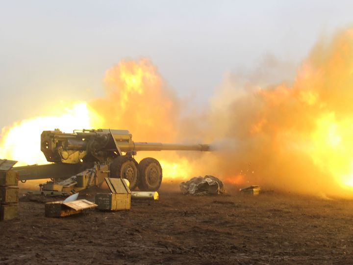 Киевские силовики выпустили семь снарядов по территории ЛНР: есть разрушения