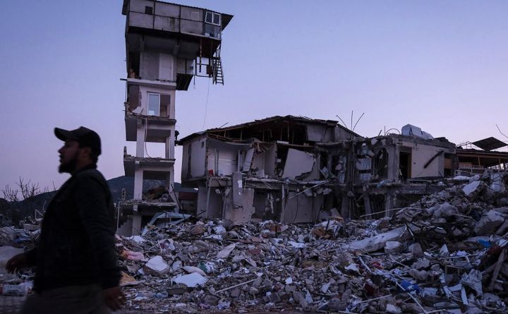 На востоке Турции произошли очередные сильные землетрясения