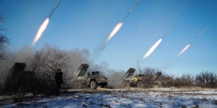 ВСУ с начала суток обстреляли ещё один город в ЛНР из HIMARS