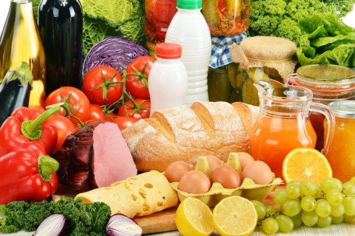 Свекла, мясо птицы и сахар подешевели: как изменились цены в Луганске за неделю