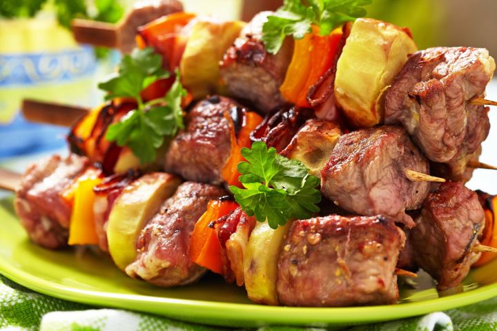 Как правильно выбрать вкусное мясо для майских шашлыков – Роспотребнадзор