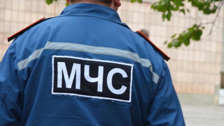 В Луганске на улице Сосюры обнаружили подозрительный предмет