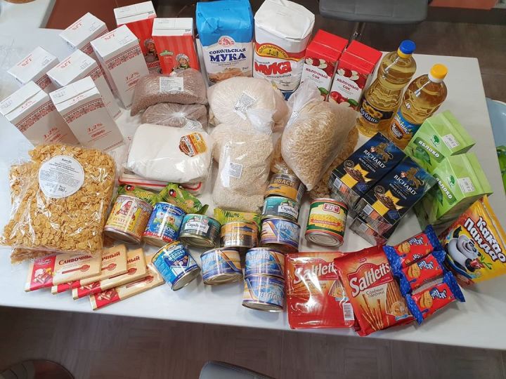 Проднаборы начали выдавать школьникам из Первомайска